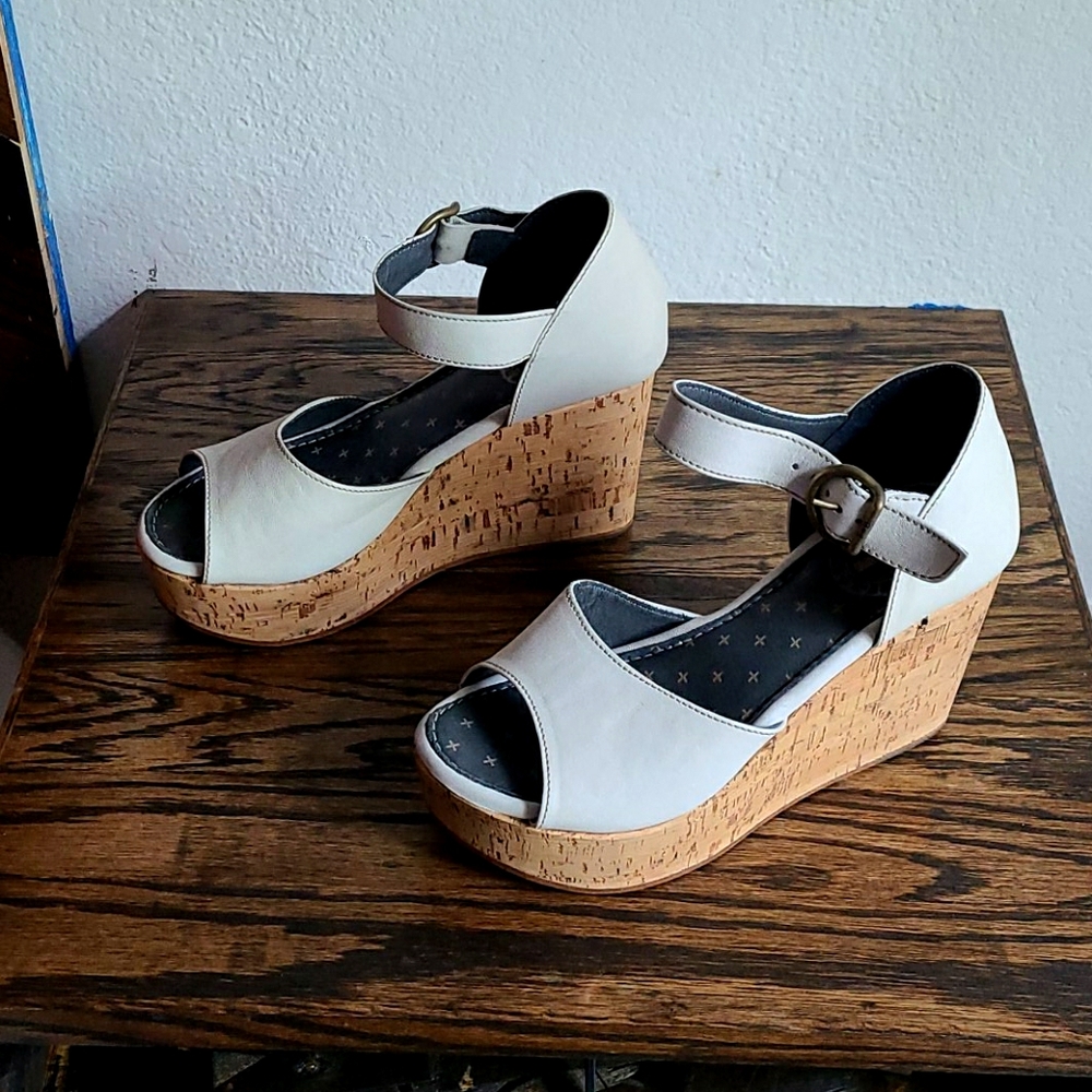 NEW FIORENTINI+BAKER LIEN EUR 37, US 7